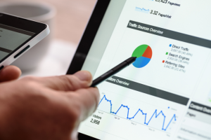 Cómo transformar tus titulares de Google Ads con anti-audiencias