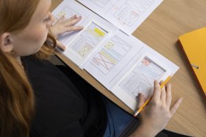 Más allá de las páginas vistas: mida el rendimiento del contenido y la participación de los usuarios en GA4